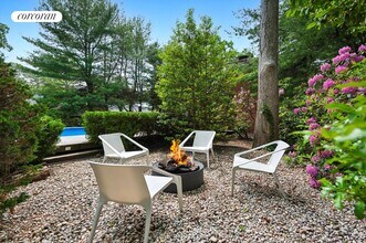 1A Beatrice Dr in Hampton Bays, NY - Building Photo - Building Photo