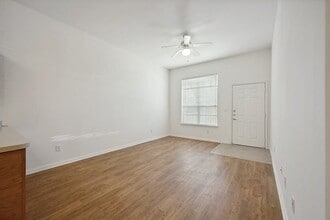Fallbrook Ranch Apartments in Houston, TX - Building Photo - Building Photo