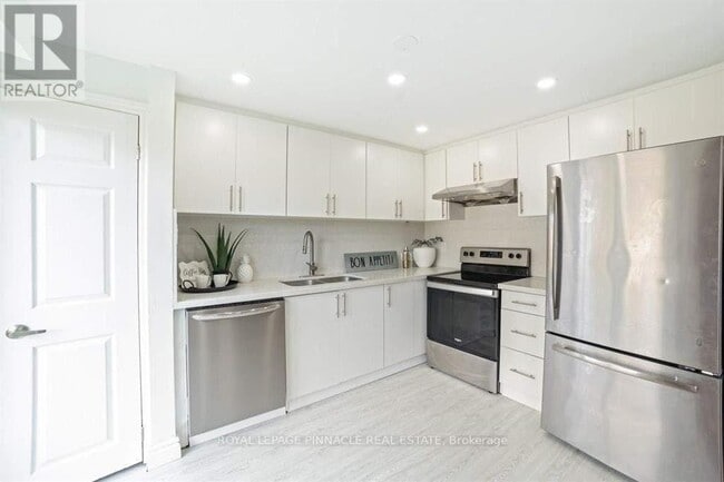 property at 733 Parkview Crescent