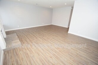 3611 Ketch Ave in Oxnard, CA - Building Photo - Building Photo
