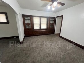 4898 E 95th St in Garfield Heights, OH - Building Photo - Building Photo