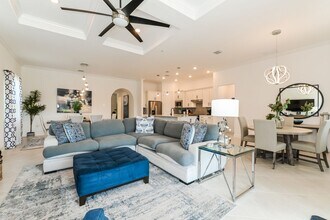 9819 Everglades Dr in Naples, FL - Building Photo - Building Photo