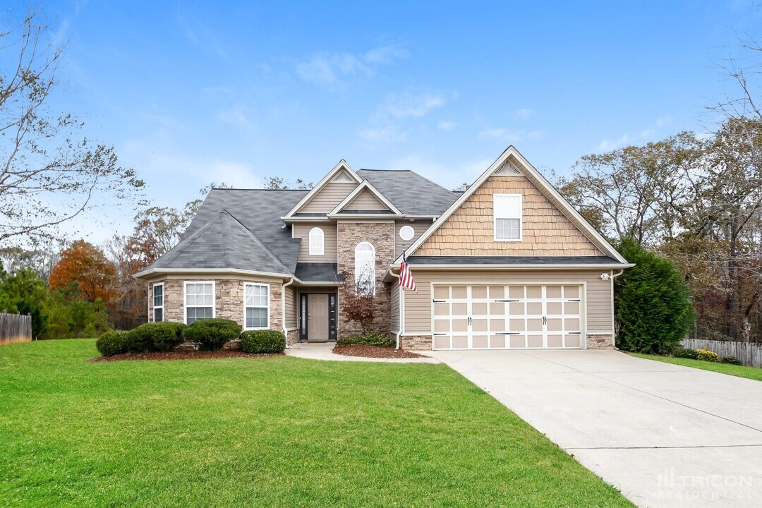 31 Cole Meadows Pl in Douglasville, GA - Building Photo