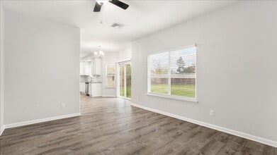 7300 Radha Dr in Sacramento, CA - Building Photo - Building Photo