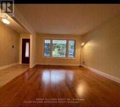 272 Stouffer St in Whitchurch-Stouffville, ON - Building Photo - Building Photo
