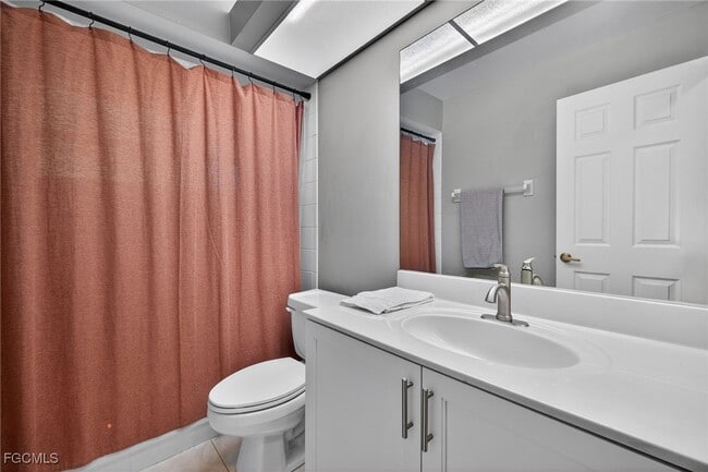 18015 Horseshoe Bay Cir