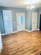 327 Elm Ave in Story City, IA - Building Photo - Building Photo