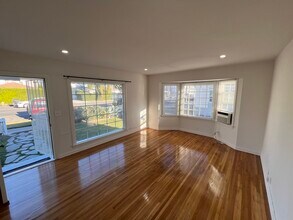 2567 S Sepulveda Blvd, Unit 2567 in Los Angeles, CA - Foto de edificio - Building Photo