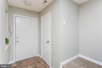 553 McManus Way in Baltimore, MD - Building Photo - Building Photo