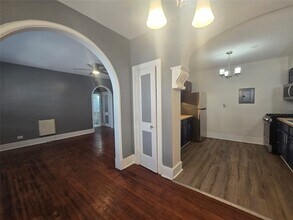 725 Broadway Avenue J in Galveston, TX - Building Photo - Building Photo