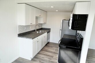 1526 W 1650 N in Layton, UT - Building Photo - Building Photo