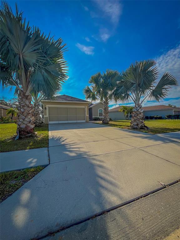 1080 Brenton Manor Dr in Winter Haven, FL - Building Photo - Building Photo