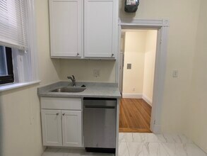 27 Saint Lukes Rd in Boston, MA - Building Photo - Building Photo