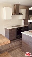 1735 N Fuller Ave-Unit -324 in Los Angeles, CA - Building Photo - Building Photo