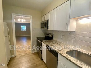 6371 New Market Way in Raleigh, NC - Foto de edificio - Building Photo
