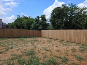 1658 Lilyturf Rd in New Braunfels, TX - Building Photo - Building Photo