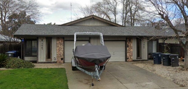 property at 7443 Gallant Cir