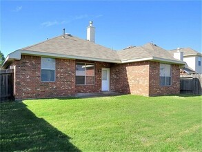 6410 Bonnie Chase Ln, Unit 11 in Katy, TX - Building Photo - Building Photo