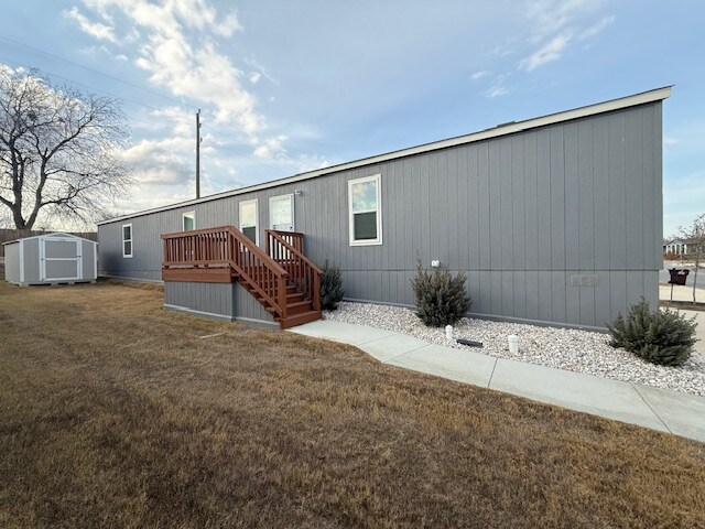 15927 S Flores Rd in San Antonio, TX - Building Photo