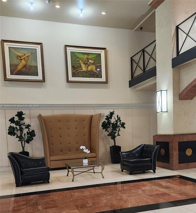 555 NE 15th St, Unit 23-J in Miami, FL - Foto de edificio - Building Photo