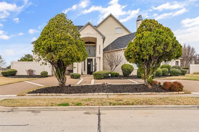 property at 200 Mill Crossing W