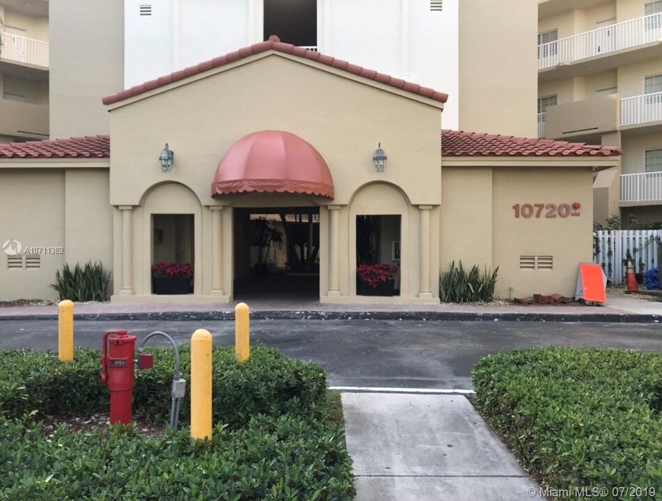 10720 NW 66th St-Unit -505 in Doral, FL - Foto de edificio