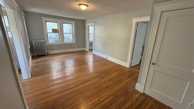 54 Hooker Ave in Somerville, MA - Building Photo - Building Photo