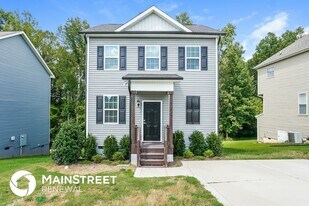 305 Chamberlain Dr in Clayton, NC - Building Photo