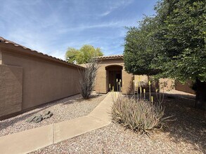 432 W Carob Dr in Chandler, AZ - Building Photo - Building Photo