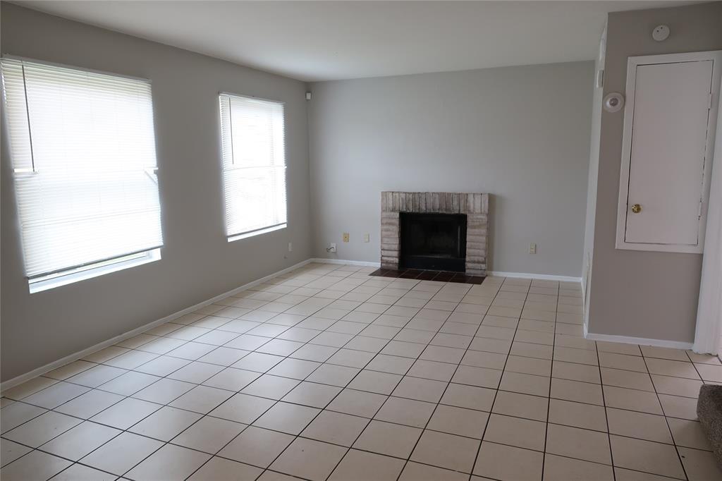 12611 Ashford Meadow Dr-Unit -A in Houston, TX - Building Photo