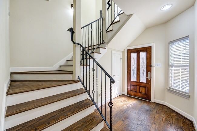 property at 5813 Washington Ave