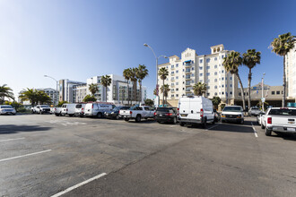 Block 5 in Oceanside, CA - Building Photo - Building Photo