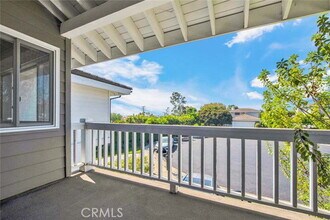 804 Gardenia Way in Newport Beach, CA - Building Photo - Building Photo