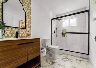 8124 Shirley Ave in Los Angeles, CA - Building Photo - Building Photo