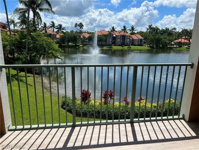 property at 1205 Wildwood Lakes Blvd