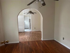 844 Roosevelt Pl in New Orleans, LA - Building Photo - Building Photo