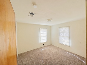 129 N McEntire Ct in White Settlement, TX - Building Photo - Building Photo