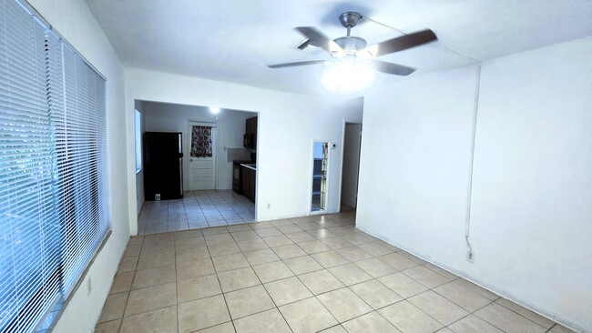 236 NE 19th Ave in Pompano Beach, FL - Building Photo - Building Photo