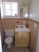 734 SW 5th Ave in Hallandale Beach, FL - Building Photo - Building Photo