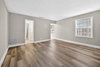 13824 Orange Sunset Dr in Tampa, FL - Building Photo - Building Photo