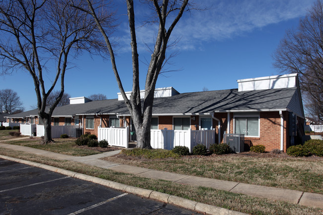 Holland Homes Apartments in Winston-Salem, NC - Building Photo - Building Photo