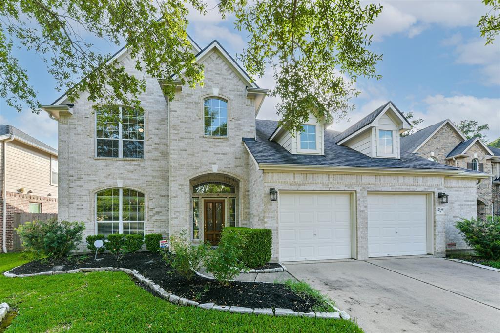 12935 Bedford Falls Dr in Cypress, TX - Building Photo