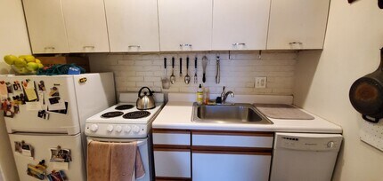 2135 Spruce St, Unit 3F in Philadelphia, PA - Building Photo - Building Photo