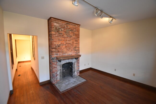 39 E Russell St, Unit 39 E. Russell St. in Columbus, OH - Building Photo - Building Photo