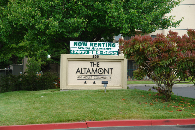 Altamont Apartments in Rohnert Park, CA - Building Photo - Building Photo