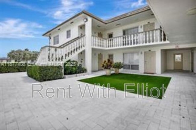 property at 5420 Hollywood Blvd