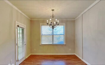 3845 N Druid Hills Rd in Atlanta, GA - Foto de edificio - Building Photo