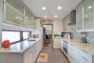 185 Lakeside Pl in Highland Park, IL - Building Photo - Building Photo