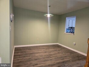 2118 Cedar Barn Way in Woodlawn, MD - Building Photo - Building Photo