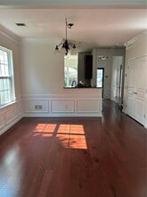 199 Somerset Dr in Massapequa, NY - Foto de edificio - Building Photo